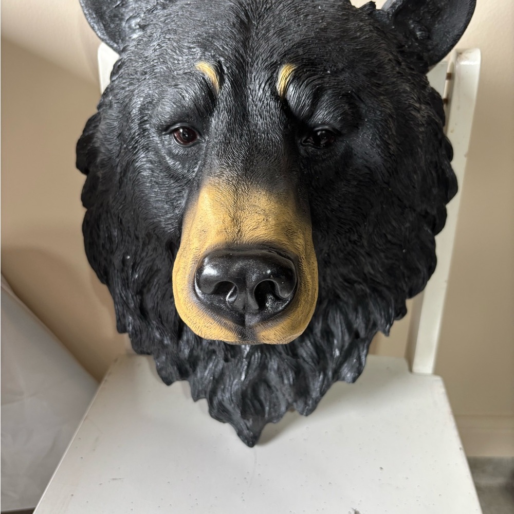 Black Bear Wall Decor